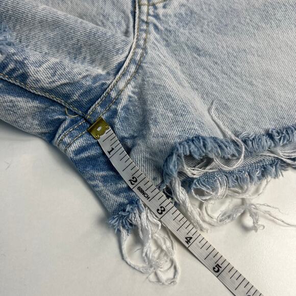We The Free Women Blue Denim Shorts Grunge Distressed Button Fly Raw Hem Size 31 - Picture 9 of 12
